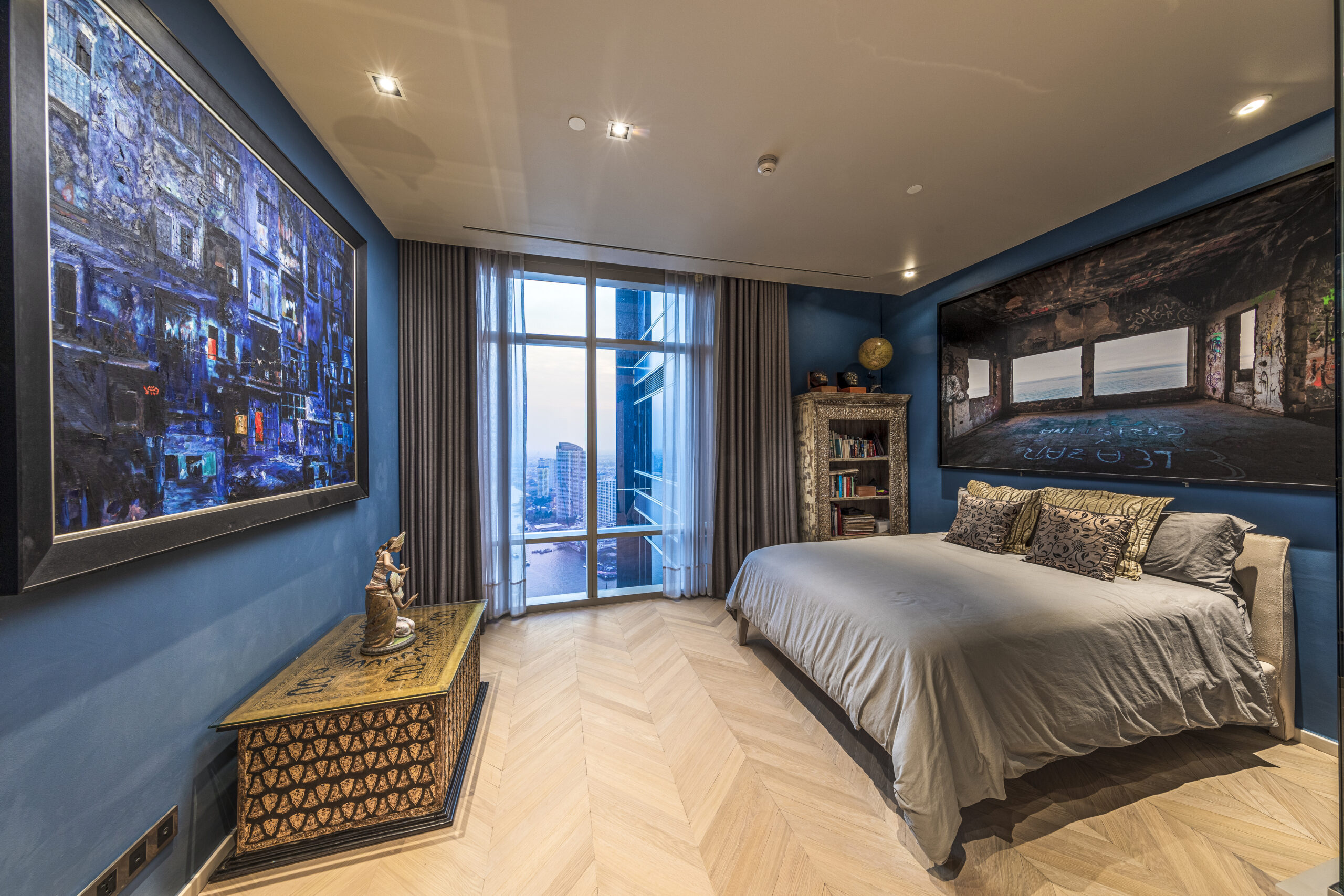 Distinctive and Timeless Interior Design from Double V Space Interior ...
