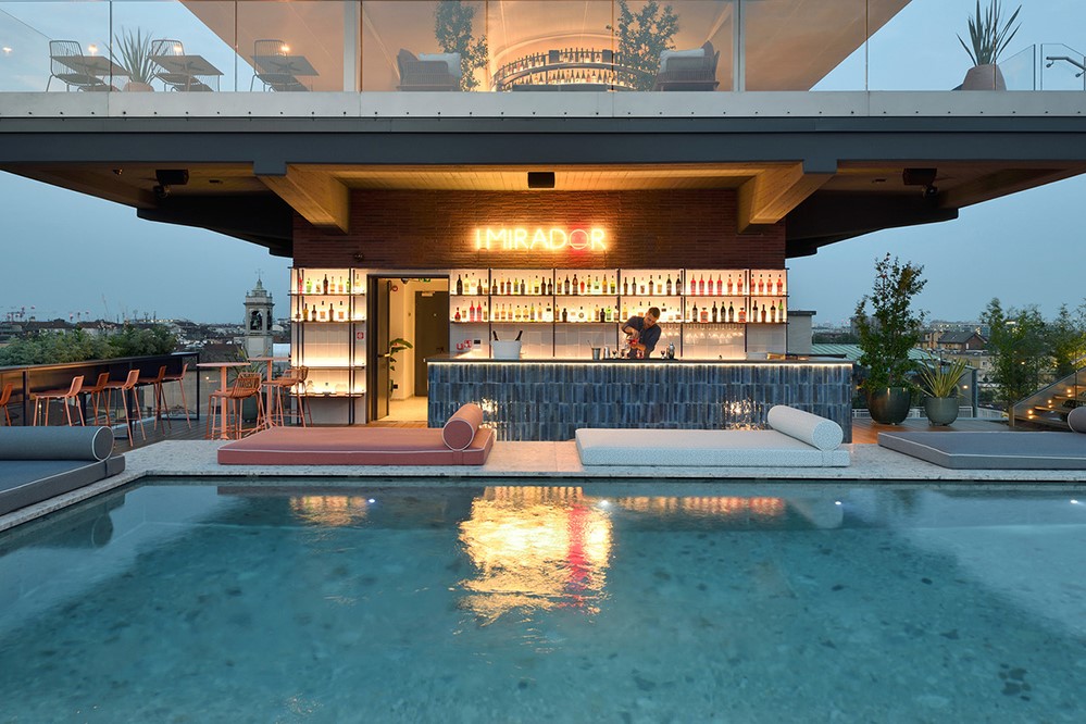 RGA studio esalta lo skyline milanese in un’atmosfera mediterranea con ...
